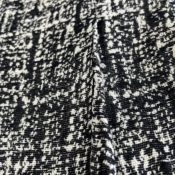 Joie skirt, size small - Picture 3 of 8